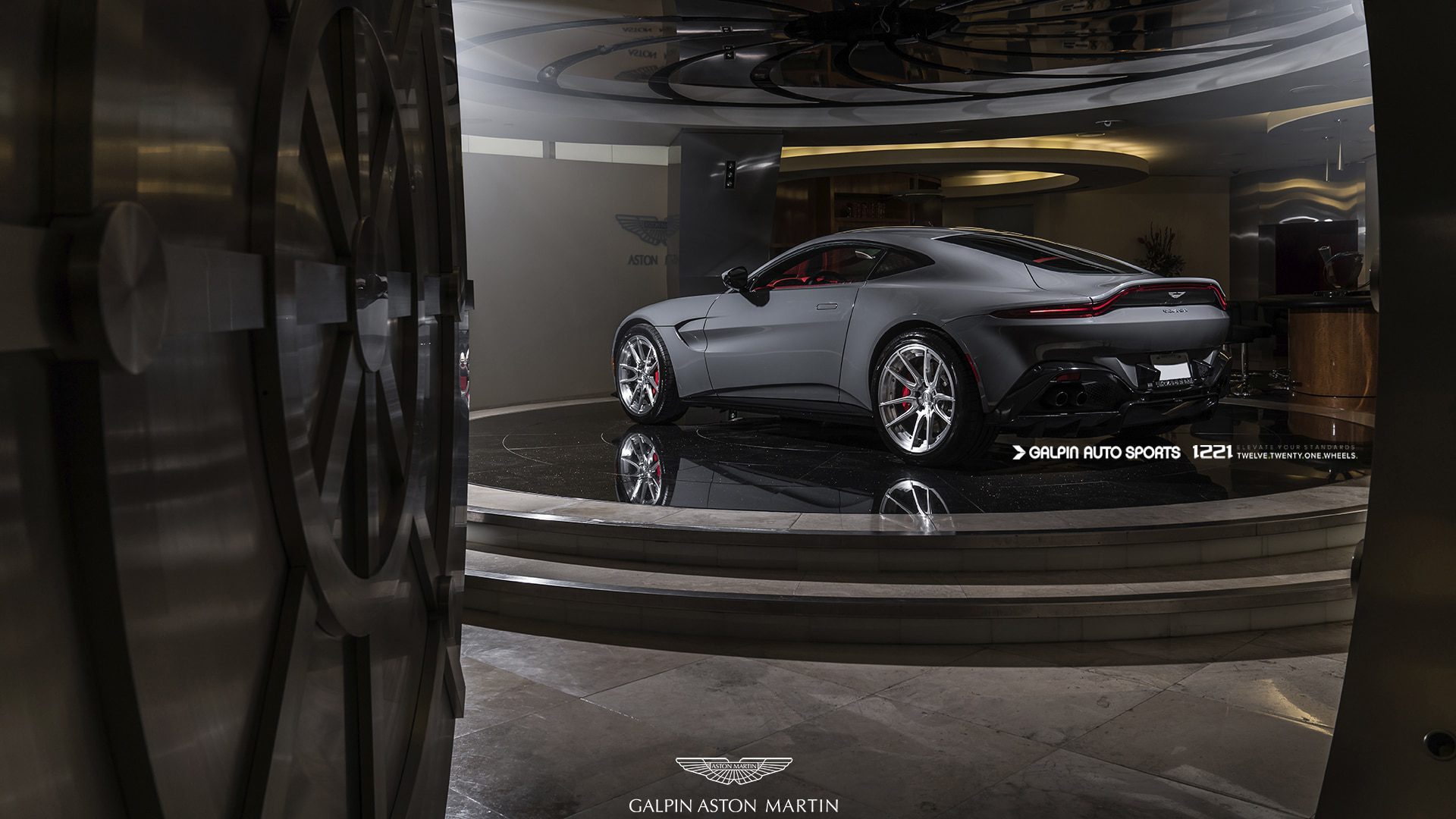 Aston Martin Vantage Concave