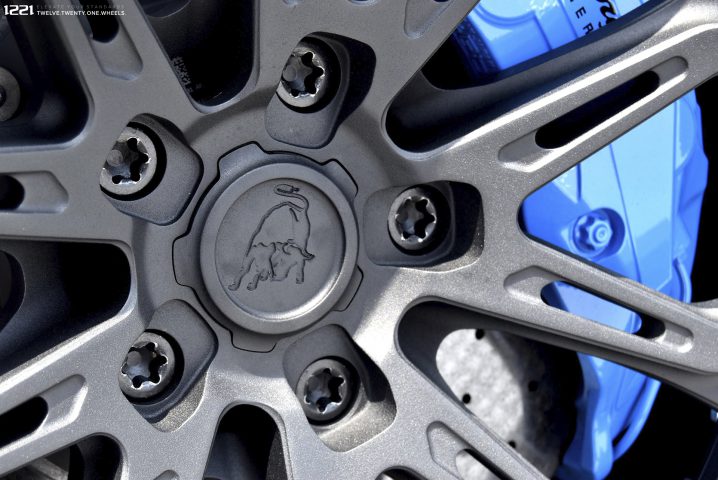 Lamborghini Urus 23 inch Forged Wheels